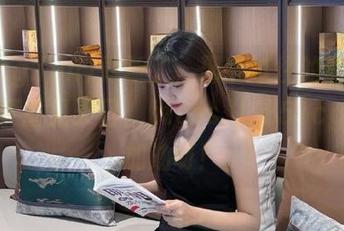 更新了，那些过往的尴尬瞬间又要重见天日，https.//51cg.fun加油呀！