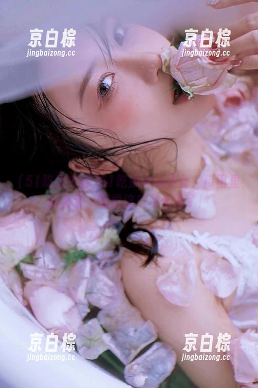 51吃瓜中心更新：瓜田里新鲜事，感觉这瓜都快熟了！