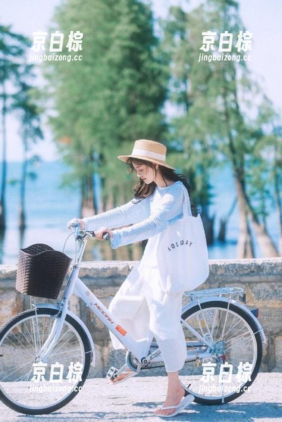 52cg官网：一场瓜田里的荒诞剧，真有这么精彩吗？