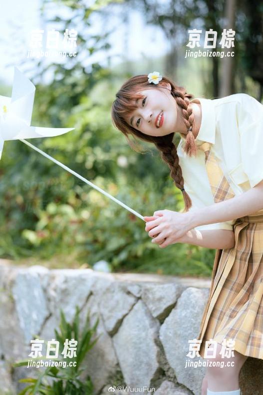 尝试登录soootv，瞬间变身吃瓜专家！准备好接收各种瓜情报了吗？