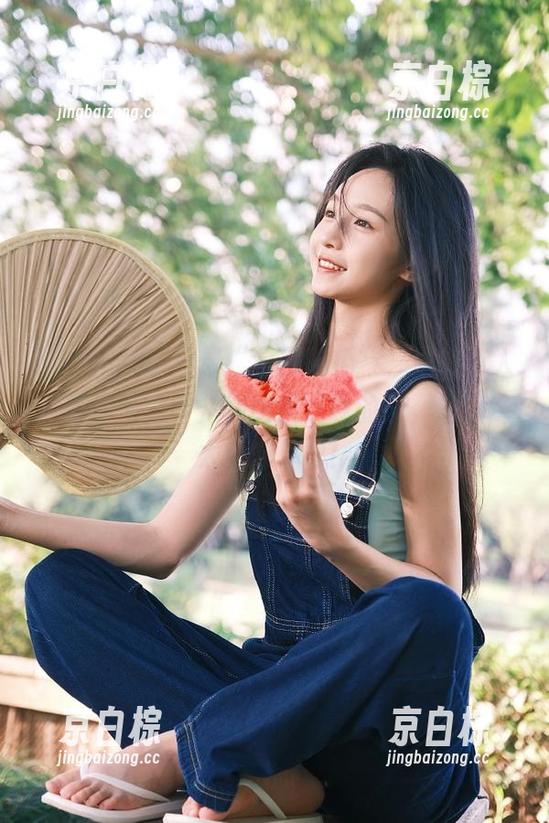 登录“全网吃瓜”，居然有人把前任那点事儿翻出来，我的天，这瓜也太劲爆了吧！