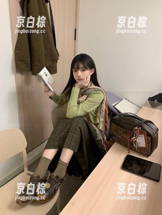 在线网址更新换代，吃瓜网首页每天都像是颁奖典礼现场，瓜果满天飞！