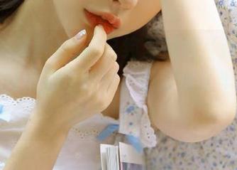 现在已经习惯用‘我要吃瓜网’这网站消遣时间，感觉成了半个专业吃瓜诗人！