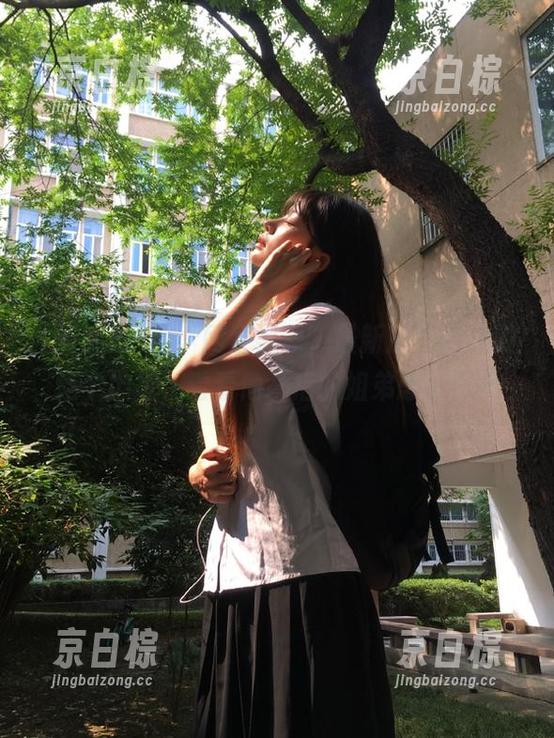 “网红黑料”最新瓜，赶紧戳这个地址，看看他背后的姐弟恋啥样？