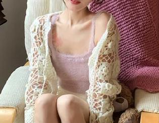 今儿个，咱不吃饭，专注在免费的黑料不打烊tttzzz07.suApp里哈，好不好？